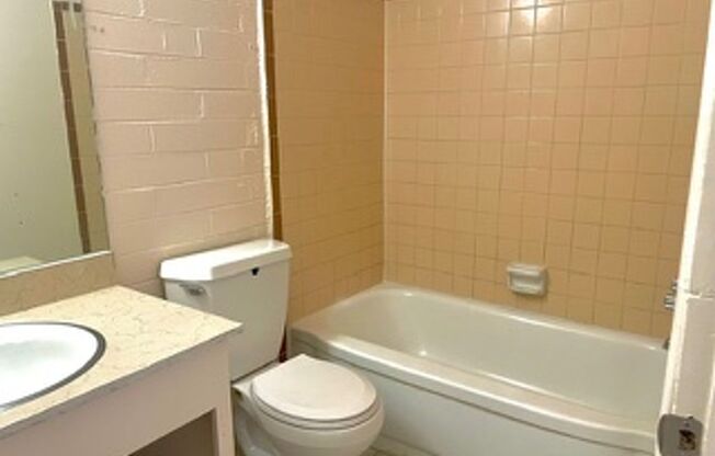 Royal Palms Apartments