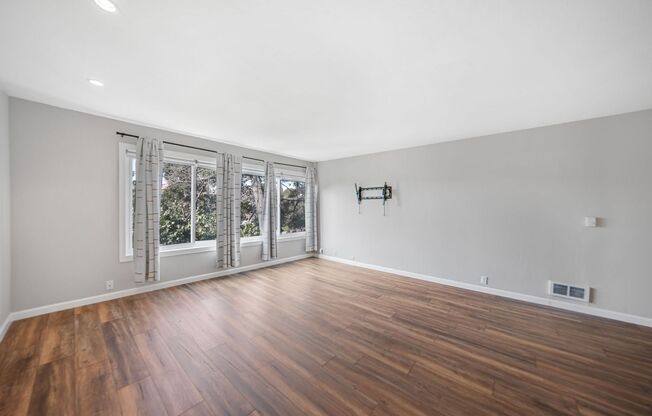 1 bed, 1 bath, $1,900