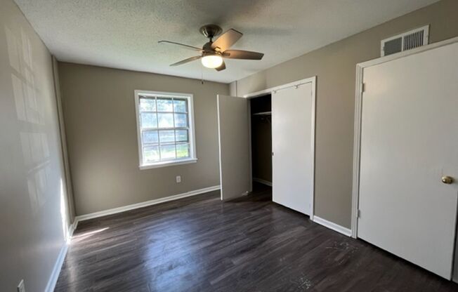 3 beds, 1.5 baths, $1,399