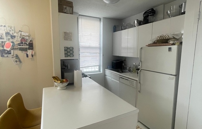 520 W 112 ST