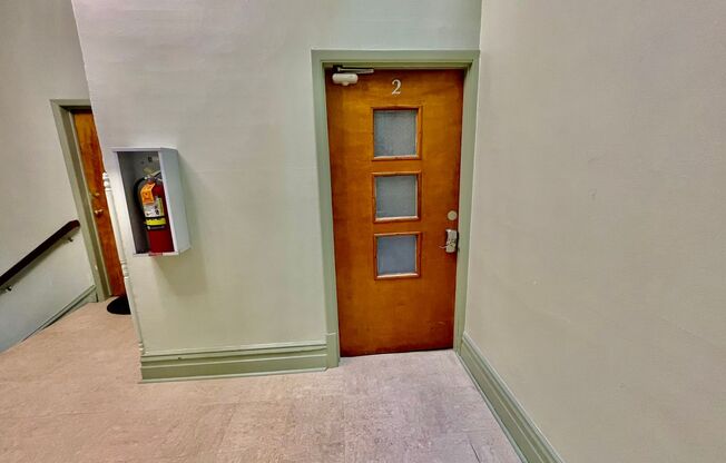 425 Walnut Street (Full Service)