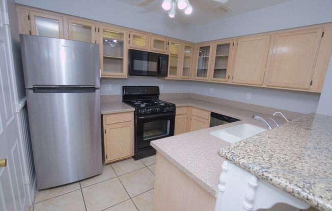 2 beds, 2 baths, $1,200, Unit # #C
