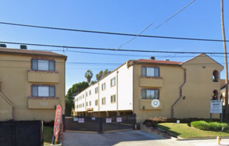 7305-7311 HAZELTINE AVE