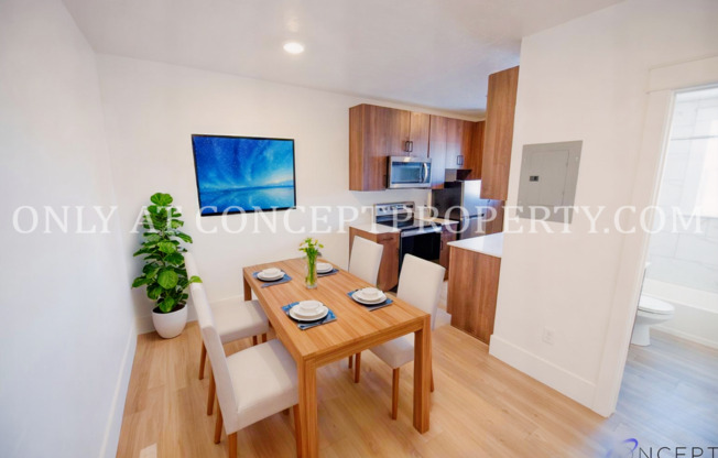 Studio, 1 bath, 285 sqft, $1,149, Unit 12