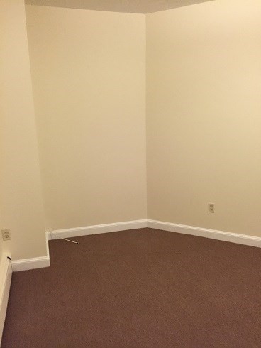 3 beds, 1 bath, 850 sqft, $4,200, Unit 5(3B)