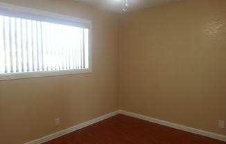 2 beds, 1 bath, $1,895, Unit 24