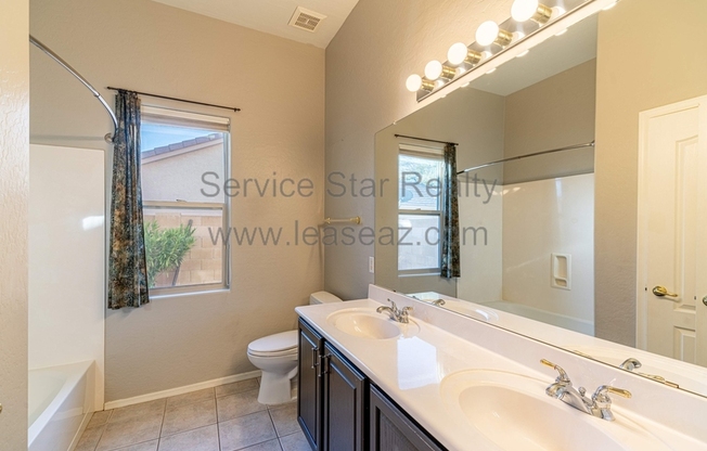 2502 N CABOT