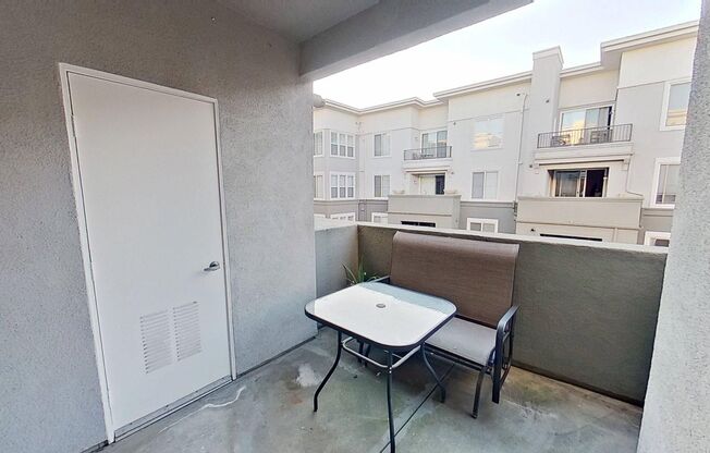 1 bed, 1 bath, $2,100