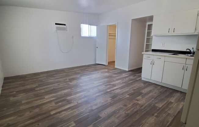 1001 S. Mariana St.