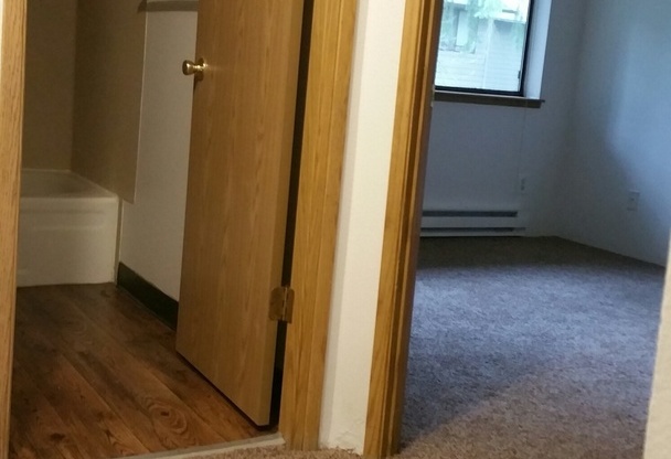 2 beds, 1.5 baths, 925 sqft, $1,775, Unit G-106