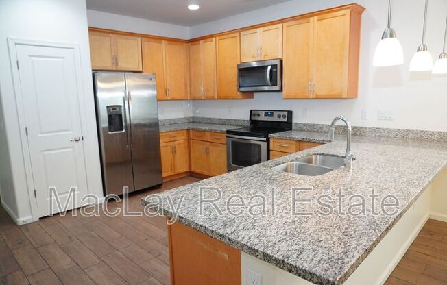 1738 W POLLACK