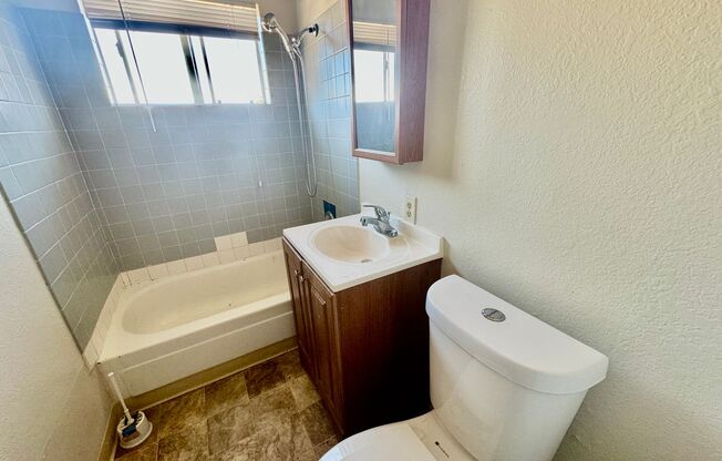 Studio, 1 bath, 300 sqft, $1,325, Unit #B