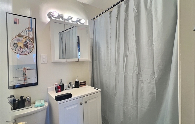Studio, 1 bath, 999 sqft, $2,150, Unit 20