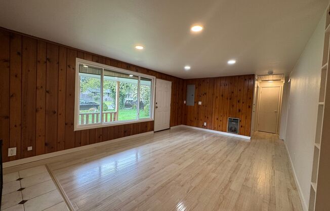 3Bd/1Ba Mountlake Terrace House