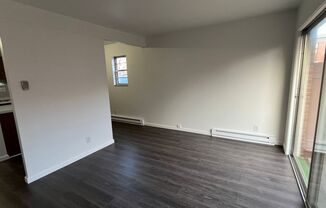 1 bed, 1 bath, $650, Unit Unit B