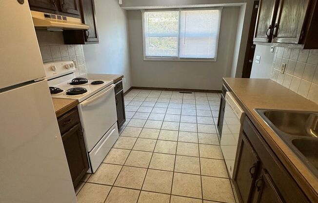 2 beds, 1 bath, $1,000