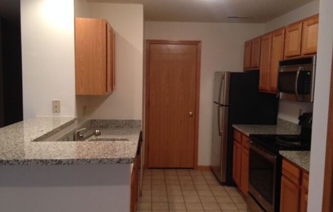 1 bed, 1 bath, 795 sqft, $1,655, Unit 2892-106