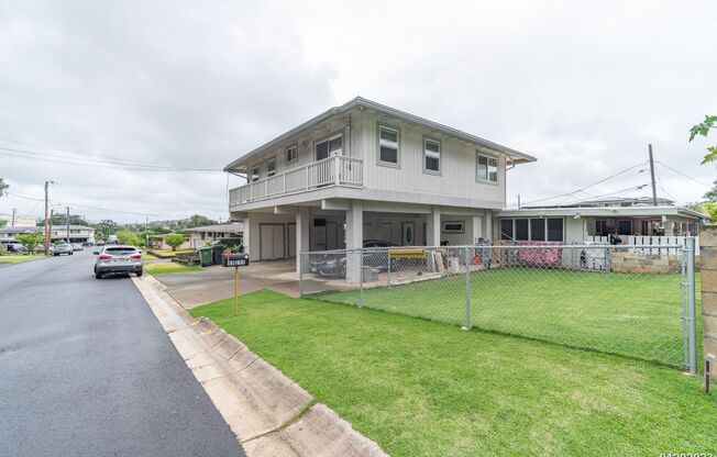 $3,500 / 3br - 3 BED 1.5 BATH DUPLEX IN KANEOHE