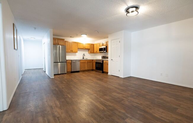 4 beds, 4 baths, 1,050 sqft, $2,600, Unit AAT2-707