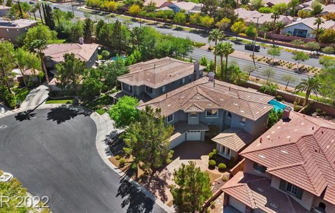 Recently remodeled 5 BEDROOMs/4 bathrooms, in the gated Talon Pointe/Summerlin.