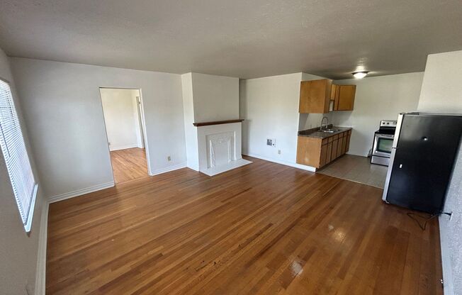 901 South Lincoln