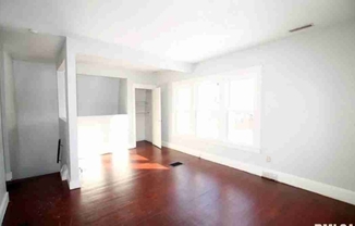 1504 ARLINGTON AVE