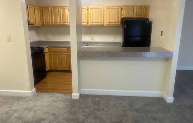 3 beds, 2 baths, 1,300 sqft, $2,150, Unit 3335 #201