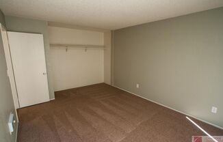 1371 E Lexington Ave