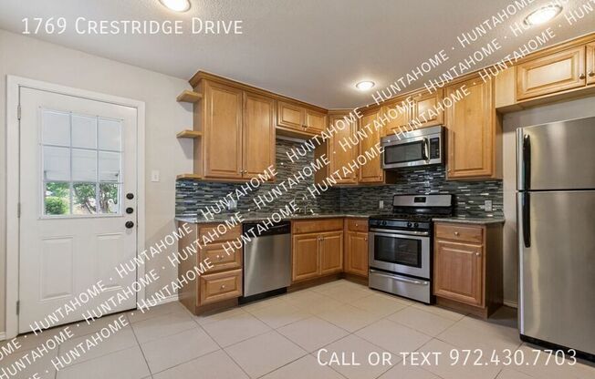 1769 CRESTRIDGE DR