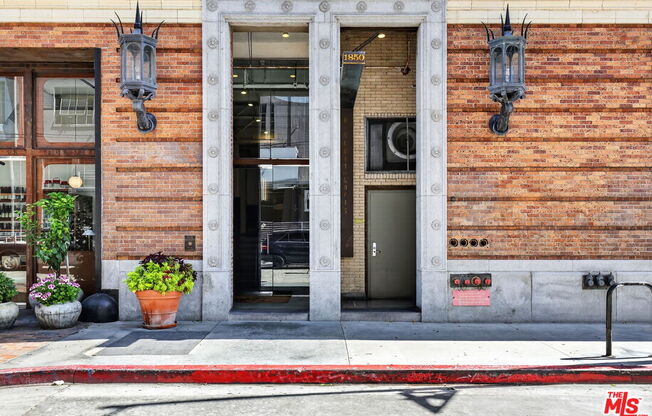 Studio, 1 bath, 1,147 sqft, $3,995, Unit 606