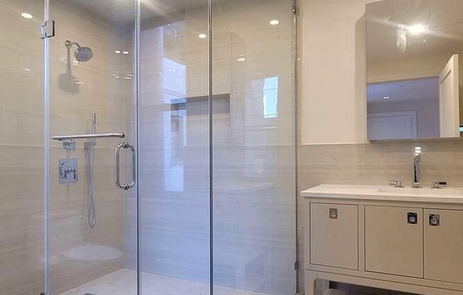 3 beds, 3 baths, $14,000, Unit PHD