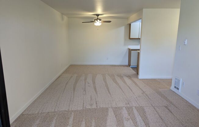 2 beds, 1 bath, 810 sqft, $1,995, Unit C303