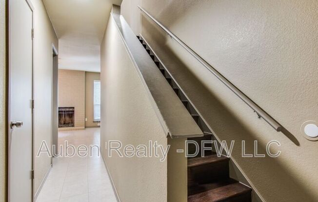 7716 SABLE LN