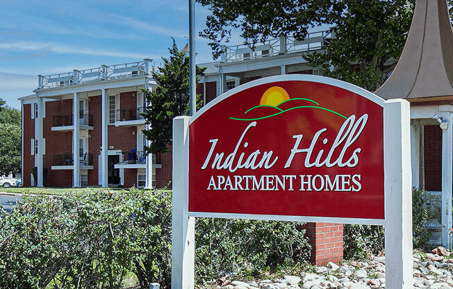 Indian Hills Apartments outdoor sign