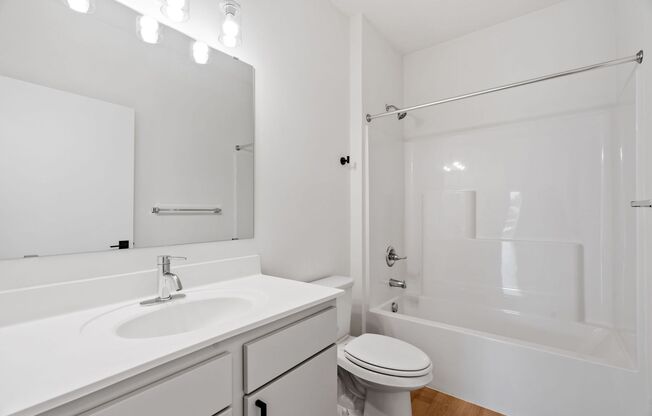 The Quinn | Modern Apartments on Historic Grand Ave