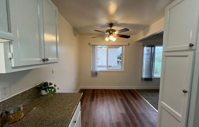 2 beds, 1 bath, 875 sqft, $2,195, Unit 20