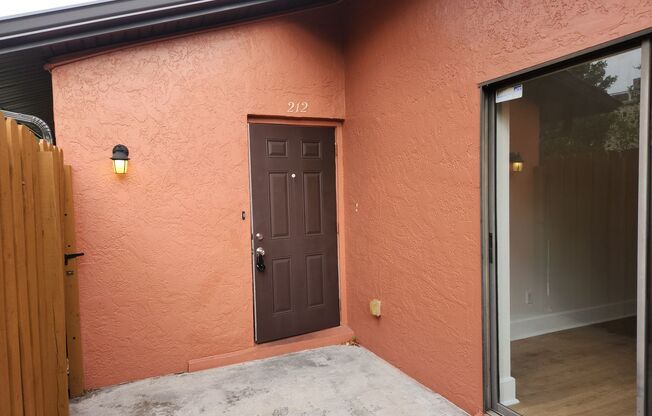 2 beds, 2 baths, $1,600