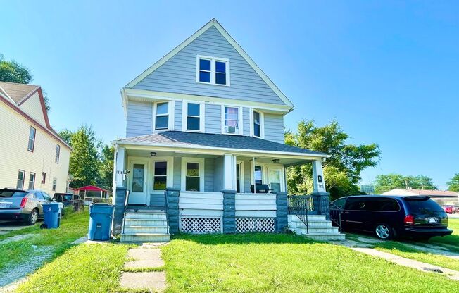 1816 -1818 E 29th St
