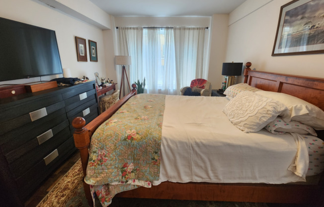 2 beds, 2 baths, 1,240 sqft, $8,275, Unit 5F