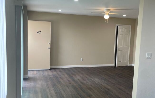 2 beds, 2 baths, 925 sqft, $2,500, Unit 42