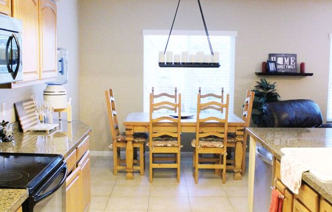 3 beds, 2.5 baths, $2,800