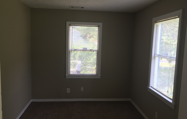 2 beds, 1 bath, $800