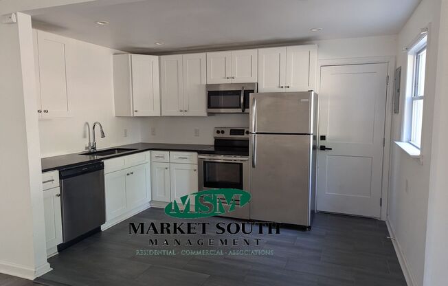2 beds, 1 bath, 1,122 sqft, $1,750, Unit #1