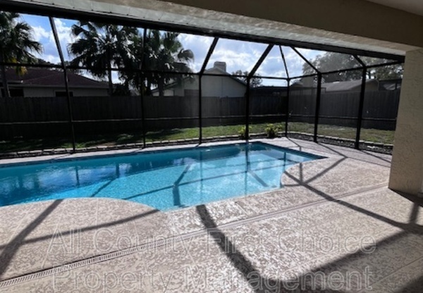 2907 MDW WOOD DR