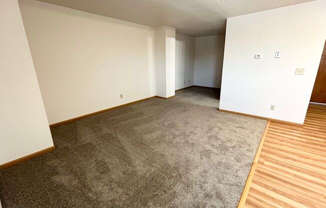 Studio, 1 bath, 430 sqft, $685, Unit 137
