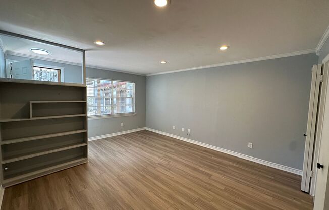 1 bed, 1 bath, 500 sqft, $999, Unit 120