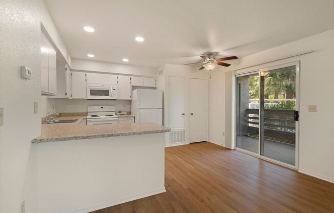 1 bed, 1 bath, 669 sqft, $1,495, Unit 6