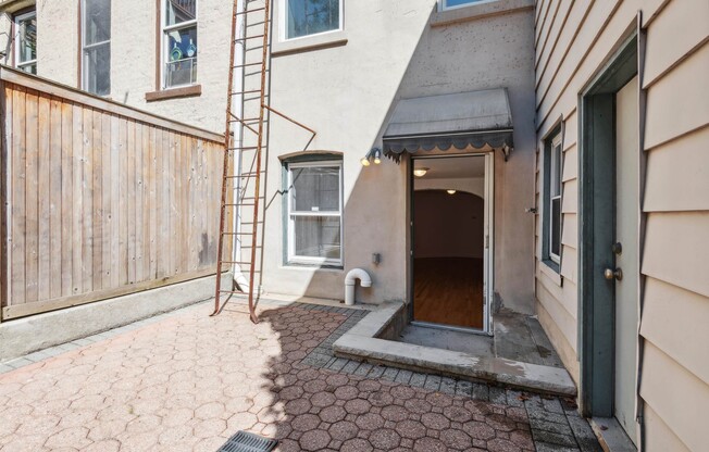 113 SUSSEX ST