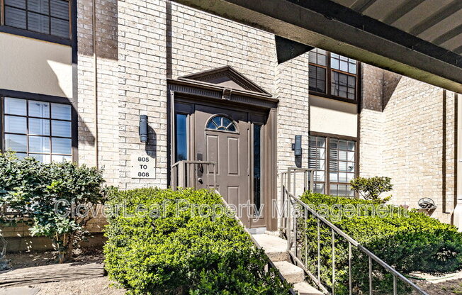 165 W RAMPART DR