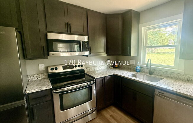 170 RAYBURN AVE